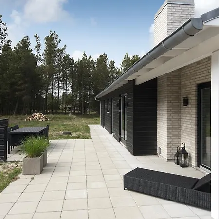Semesterbostad Holiday Close To The Beach 034005 Strandby